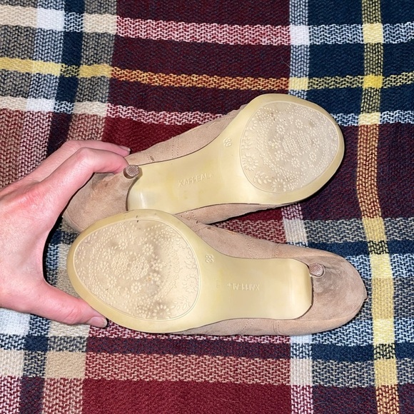 X appeal women’s heels 8 stiletto Tan Cutout detail 3.5” zip up casual business - Picture 5 of 8